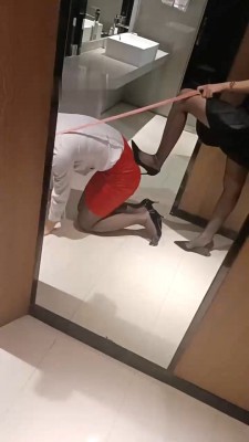图片[4]_【灵悦】CD变装狗-闻原味脚/遛狗转胯/黑丝踩踏 bf28753_绳缚吧