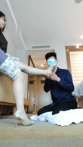 【广州丝主】上司下跪做狗/嘴叼高跟/嘴洗丝袜 bf28487_绳缚吧