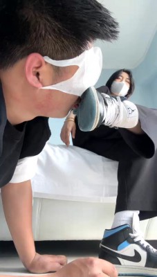 图片[5]_【朱砂痣】鞋抽耳光/舔口水脏鞋底/人肉坐垫/掐乳 bf28855_绳缚吧