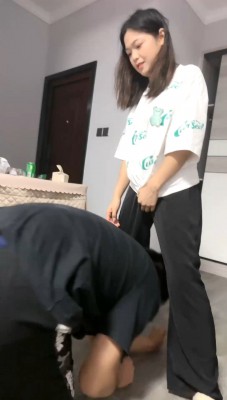 图片[6]_【熊熊S】素人小姐姐-口水-耳光-转胯专场 bf28844_绳缚吧