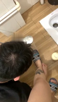 图片[3]_【C爷】坐脸窒息/衣架sp/白袜皮鞋舔 bf28866_绳缚吧
