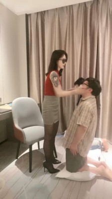 【筱月】犬化训练双奴-高跟虐乳/踢裆坐垫/喂吃浓痰 bf29471_绳缚吧