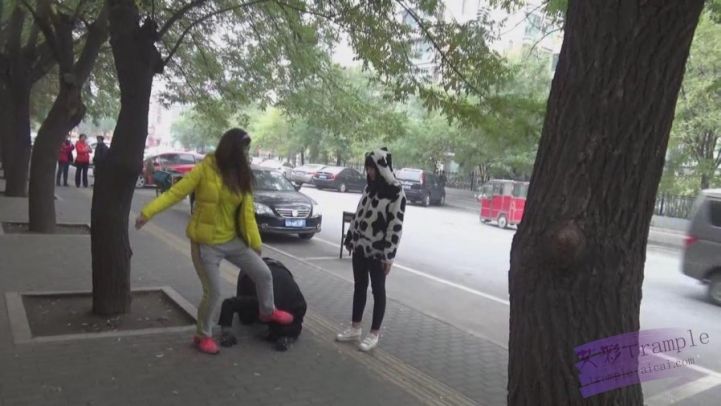图片[3]_【品丝阁】女主晨练小区遛狗_绳缚吧