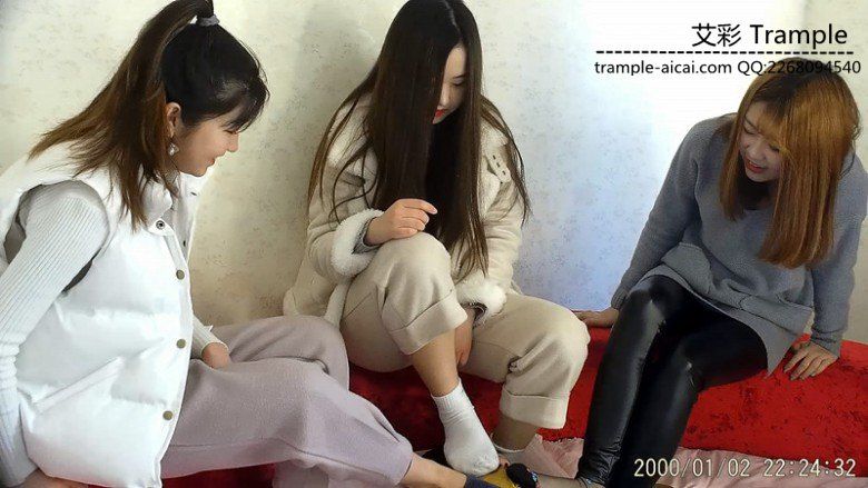 图片[12]_三美人脚下强制呼吸控制_绳缚吧