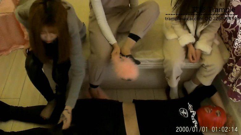 图片[9]_三美女初次试踢耳光篇_绳缚吧