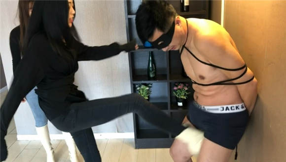 图片[8]_欢度五一巨献-白靴女王残酷调教_绳缚吧