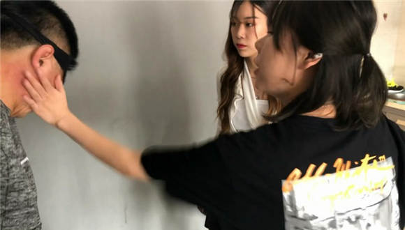 图片[13]_〖碎蛋娇娃〗美女联合闺蜜惩治内衣贼_绳缚吧