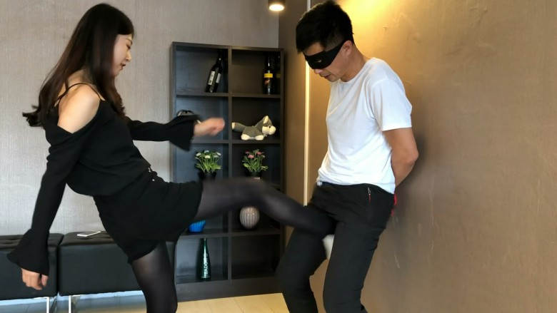 图片[11]_美女职员惩治猥琐领导_绳缚吧