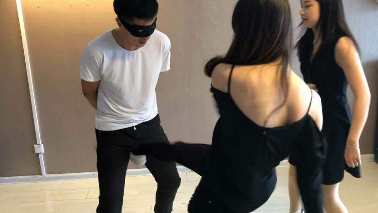 图片[14]_美女职员惩治猥琐领导_绳缚吧