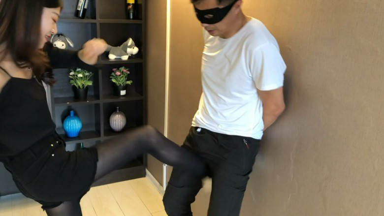 图片[17]_美女职员惩治猥琐领导_绳缚吧