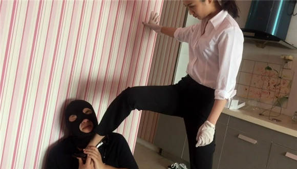图片[15]_女医生冷艳调教_绳缚吧