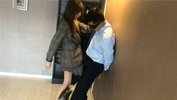 图片[12]_美女家教的惩戒_绳缚吧