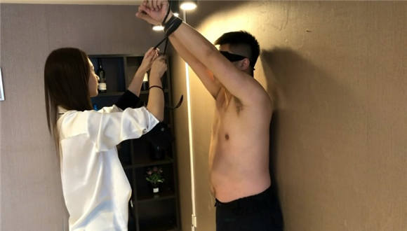图片[5]_婷婷女神强势回归！！最新作品冷颜调教_绳缚吧