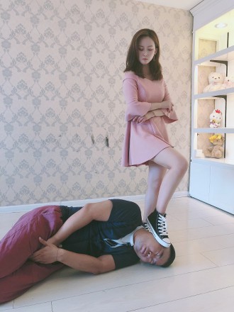 图片[5]_芷琳S帆布鞋调教_绳缚吧