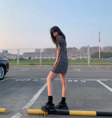 女子更衣室教训色狼_绳缚吧