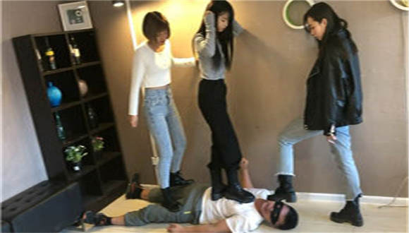 图片[14]_女子更衣室教训色狼_绳缚吧