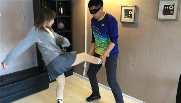 惩治变态摄影师_绳缚吧