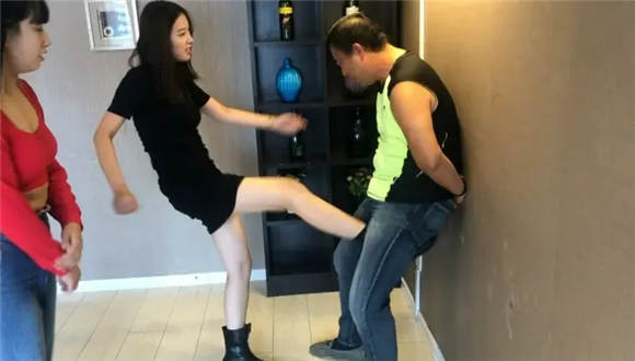 图片[4]_女警花の碎蛋足技_绳缚吧
