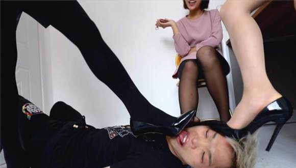 图片[10]_〖H.P.L栖心之栈〗—三女职员羞辱外卖男_绳缚吧