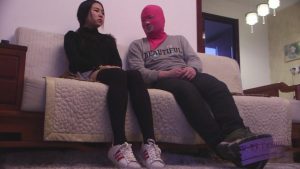 艾丝：哥哥父亲要求艾丝乱伦踩踏_绳缚吧