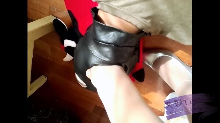 图片[2]_艾丝女王肉丝调教踩踏新手奴_绳缚吧
