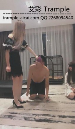图片[11]_VIVI调教夫妻奴强迫圣水踹头_绳缚吧