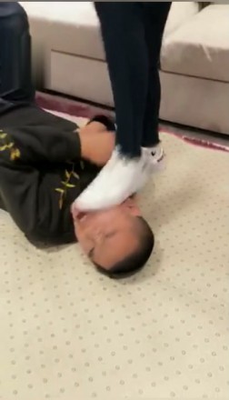 图片[4]_绝美vivi踢脸踢裆发泄_绳缚吧