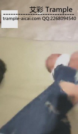 图片[15]_viv运动鞋i踢脸踢裆发泄必须踹脸出血_绳缚吧
