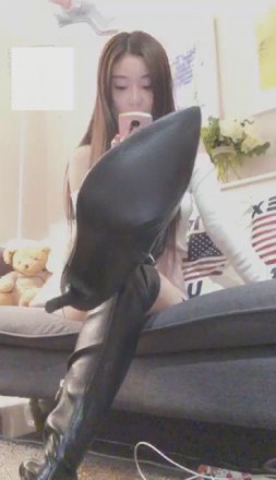图片[2]_【VIVI】皮靴肉丝高跟下的狗畜牲_绳缚吧