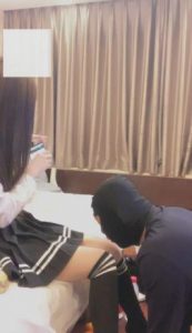 【VIVI】学院风长筒袜终身崇拜_绳缚吧