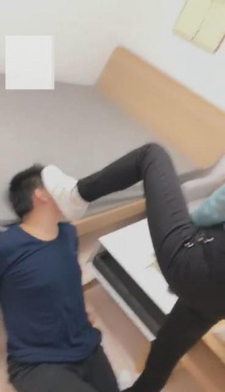 图片[15]_【VIVI】圈养家奴悲催的命运:小白鞋棉袜_绳缚吧