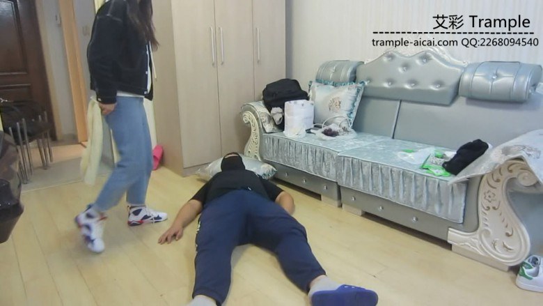图片[6]_剧情健身美女篮球鞋踢裆虐打老公_绳缚吧