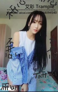 超美女主球衣短裤踩踏喂食语言羞辱_绳缚吧