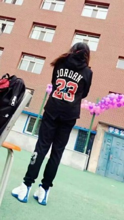 图片[2]_篮球aj7长腿美女脏篮球鞋踩跺_绳缚吧