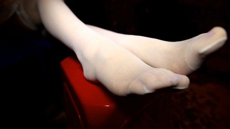 图片[7]_【芮琪女王】蒙面护士 秀白丝脚底语言诱惑 无剪辑版_绳缚吧
