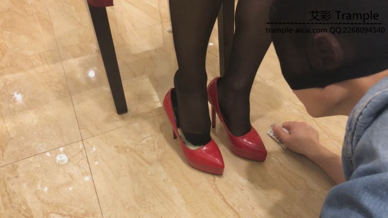 图片[6]_《湘香女王》女主人刁难侮辱乞丐_绳缚吧