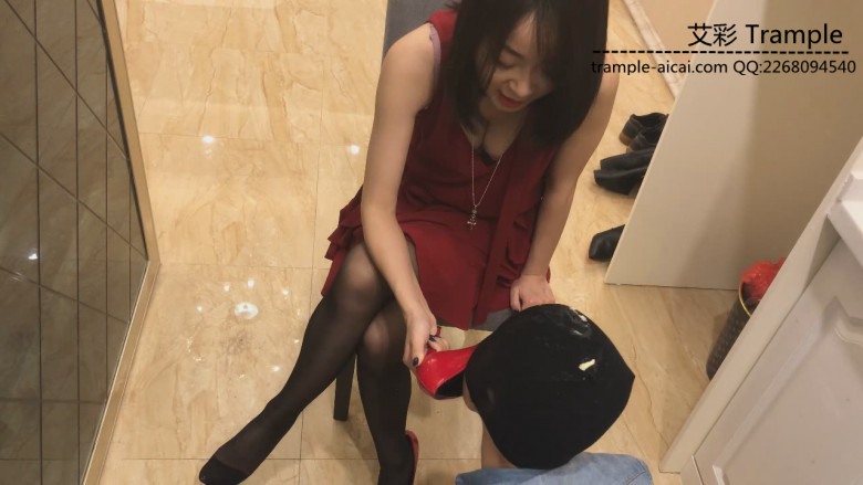 图片[16]_《湘香女王》女主人刁难侮辱乞丐_绳缚吧