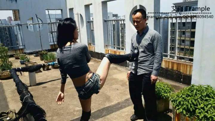 图片[3]_湘香女王长靴户外圣水淋浴贱狗_绳缚吧