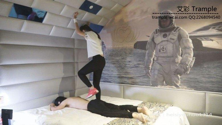 图片[7]_销售文员的原味旅游鞋踩踏_绳缚吧