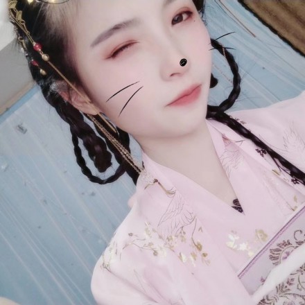 图片[2]_舞蹈演员晓晓的裸足踩水果脚喂食_绳缚吧