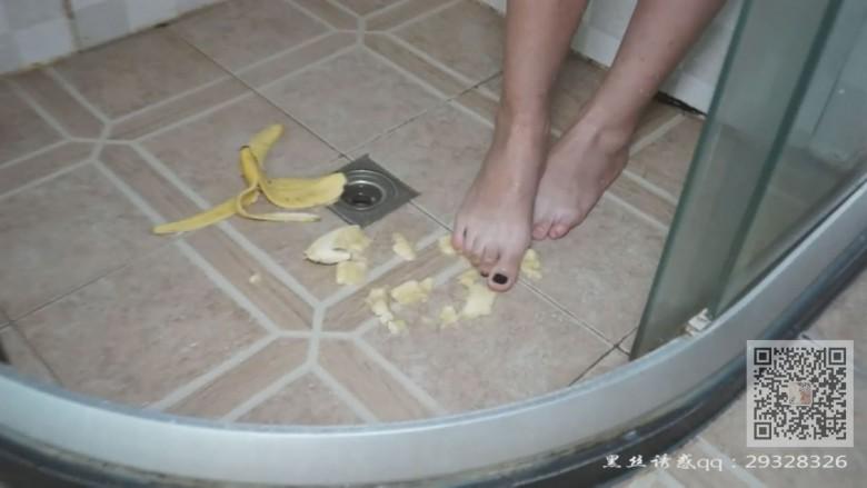 图片[14]_佳佳学生主的踩踏食物裸足喂奴_绳缚吧