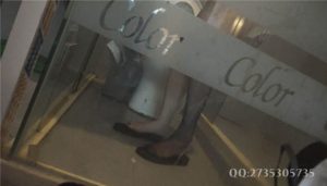 【黑丝诱惑】 素女 雯雯的原味脏人字拖踩踏_绳缚吧