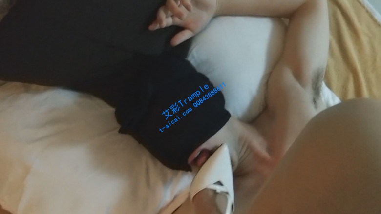 图片[4]_足浴店技师美女高跟鞋喂食_绳缚吧