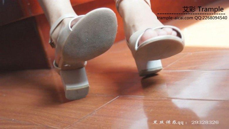 图片[15]_广西某学院大二女生的初次野外调教_绳缚吧