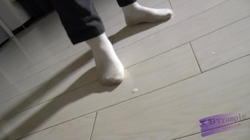 小月 脚喂食侮辱虐打_绳缚吧