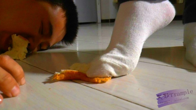 图片[18]_小月 脚喂食侮辱虐打_绳缚吧
