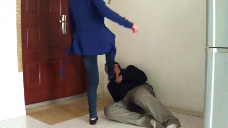 图片[6]_黑冰女神 皮靴黑棉袜 踹爆内脏踩断肋骨_绳缚吧