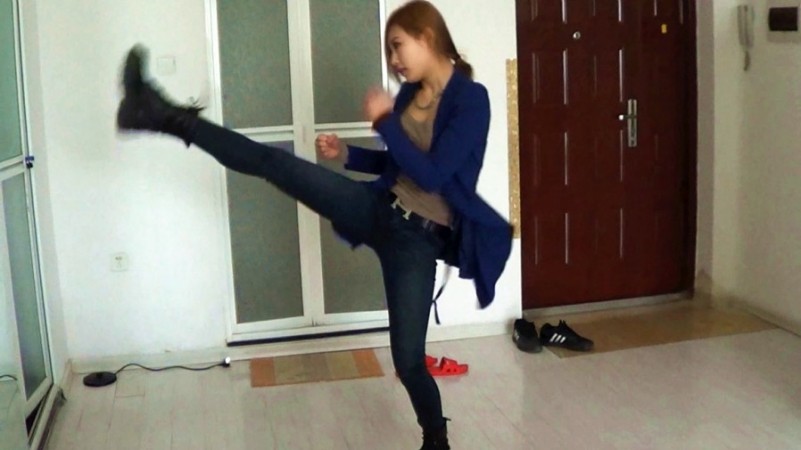 图片[13]_黑冰女神 皮靴黑棉袜 踹爆内脏踩断肋骨_绳缚吧