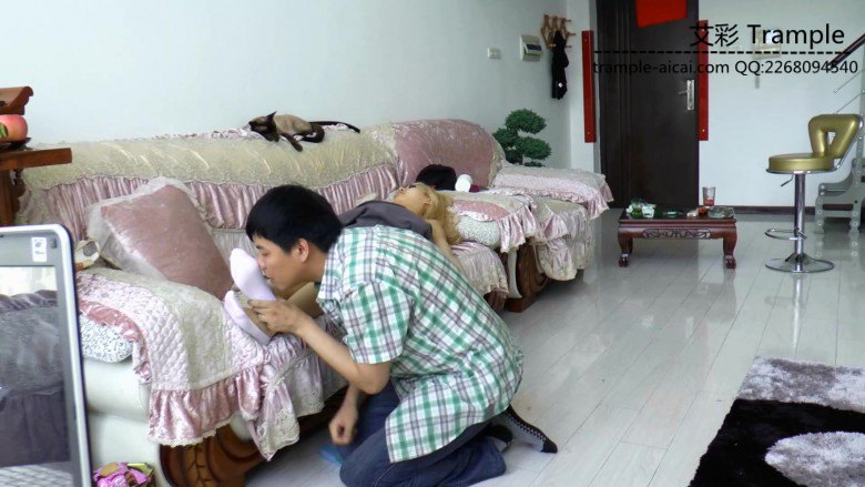 图片[9]_黑冰酒醉后偷舔船袜_绳缚吧