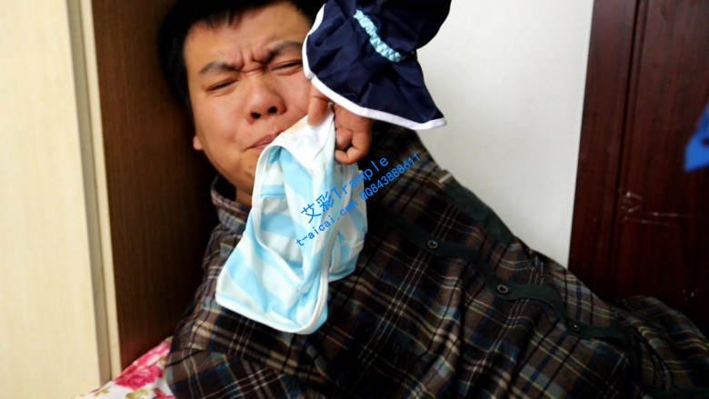 图片[5]_【奕潇】脚尖跳踩强迫舔内裤的污渍_绳缚吧